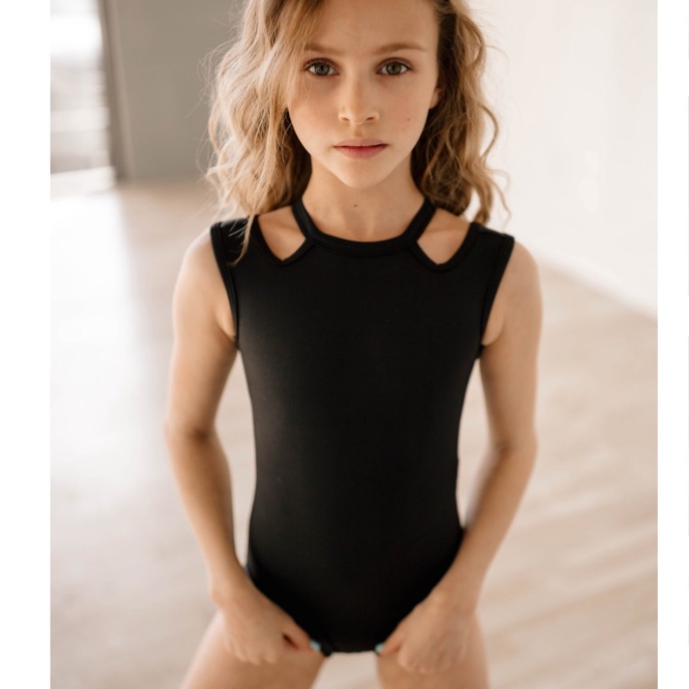 FIVE DANCEWEAR LONDON LEO